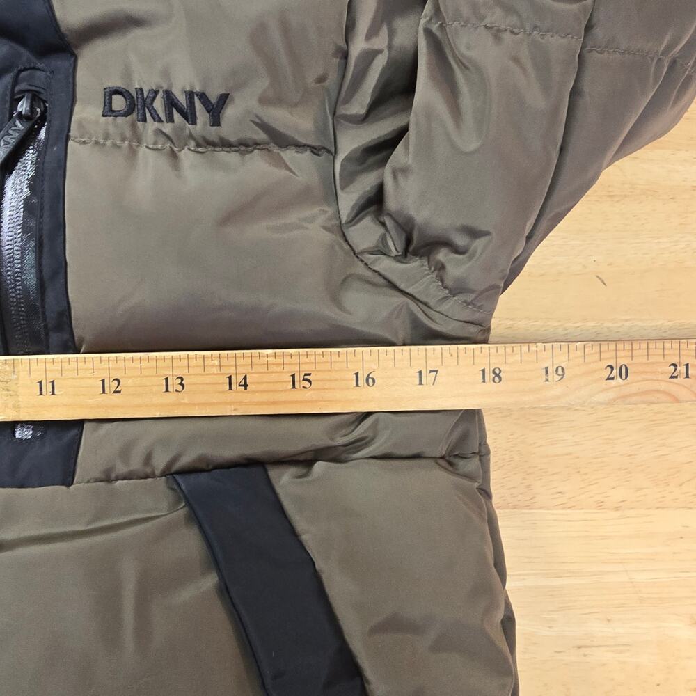 Y2k Style DKNY Green Puffer Jacket Size M (10/12) - Picture 8 of 9
